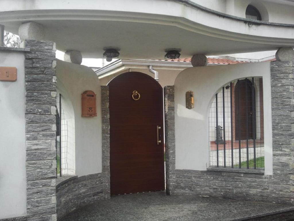 Crespi House Acomodação com café da manhã Parabiago Exterior foto